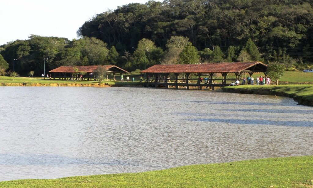 Paisagem do Parque Tingui em Curitiba-PR