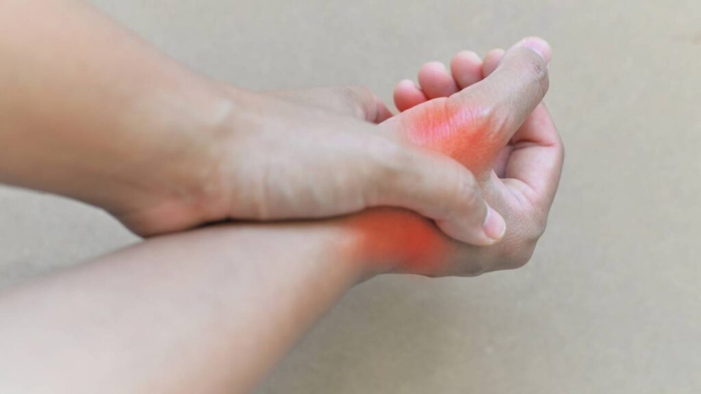 Sinais de tendinite no braço